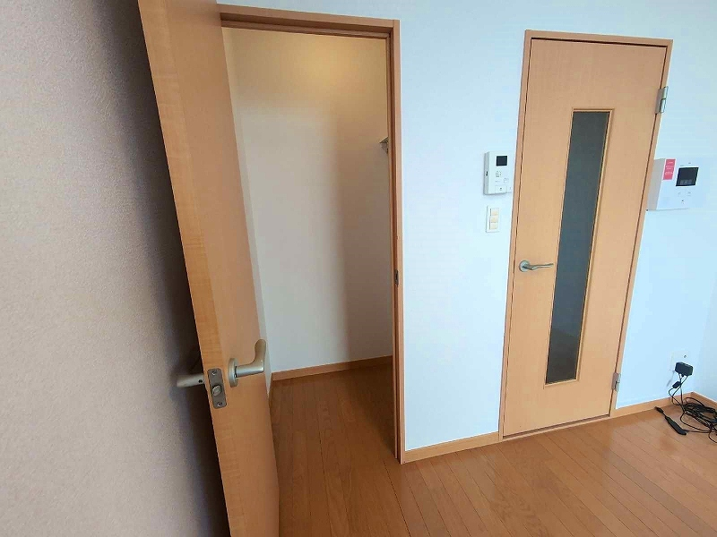 レオパレス宮前 収納