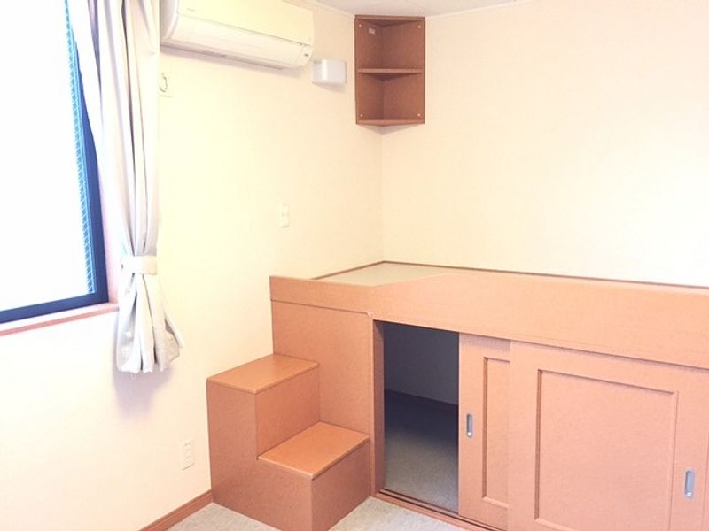 レオパレスフローラル北美町 収納