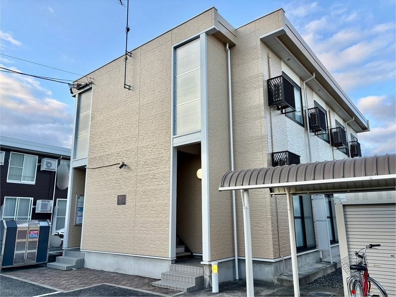 レオパレス恋 外観