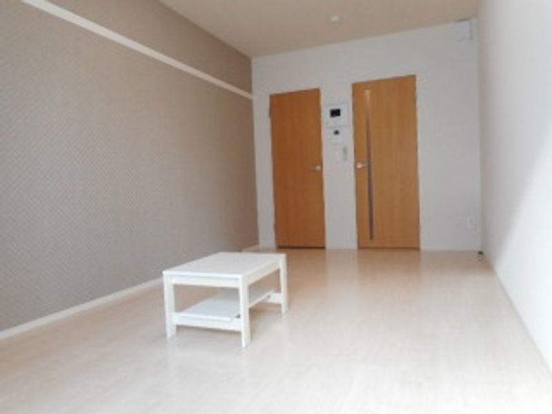 CLEINO KANAME II Living room