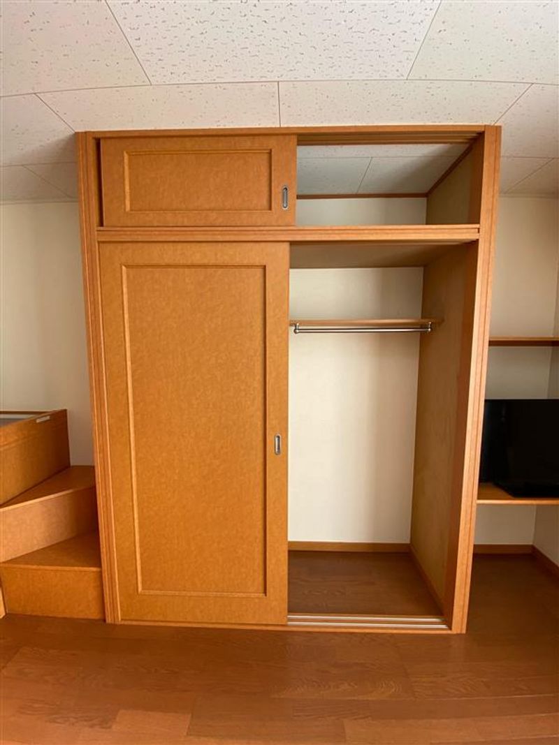 レオパレス春日 収納