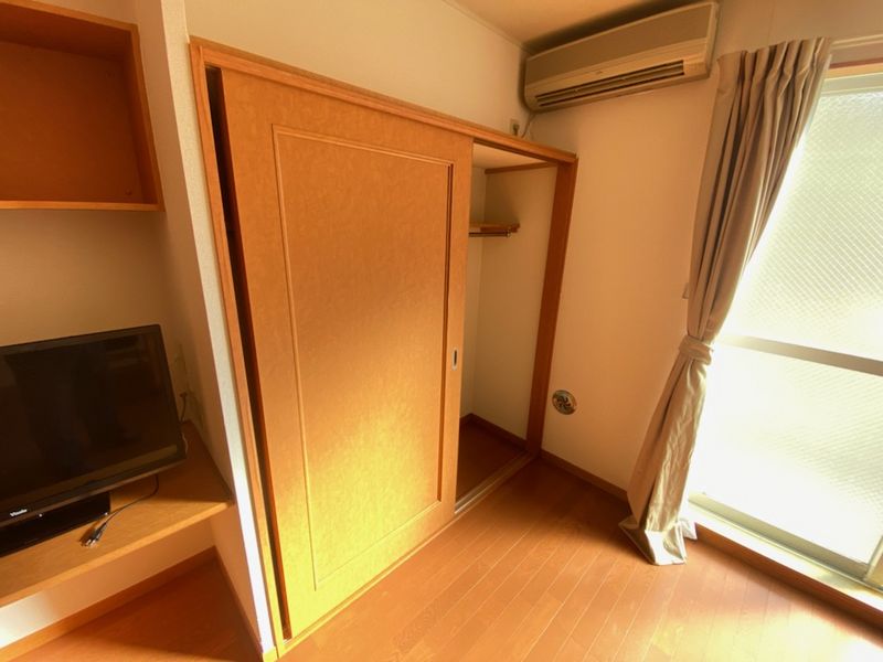 レオパレスポトリバＧ 収納