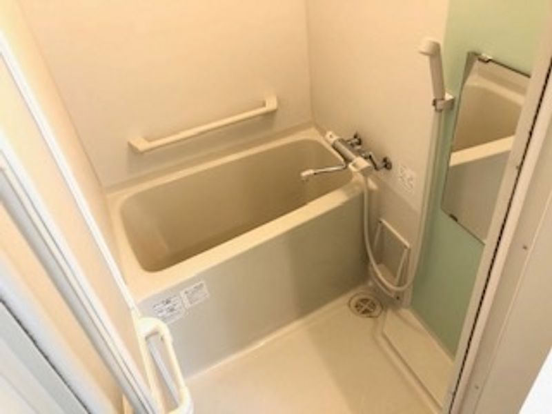 レオネクスト川原２ 風呂