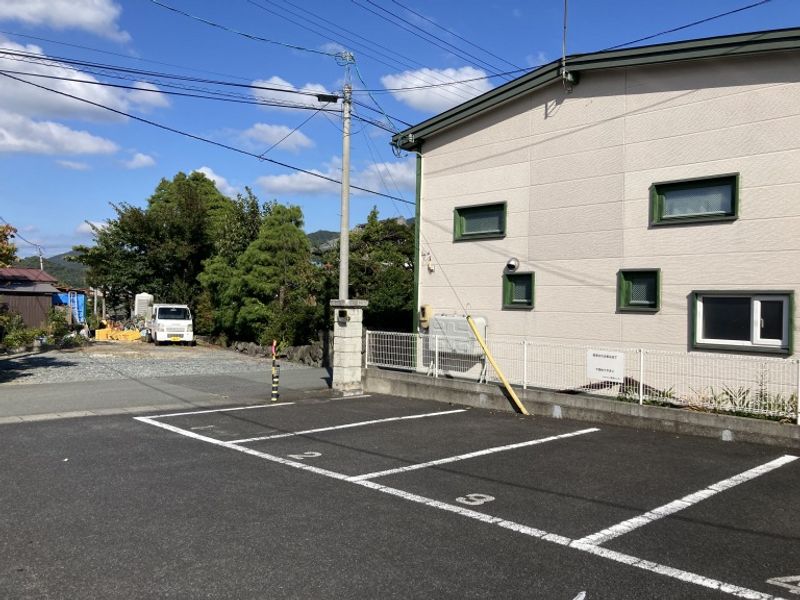 レオネクストアンソレイユ 駐車場