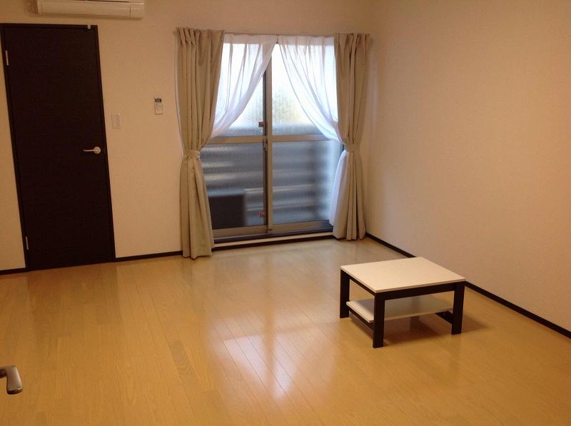 クレイノチェリー 居間