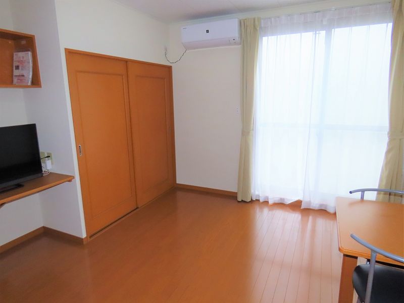 レオパレスつきのき 居間
