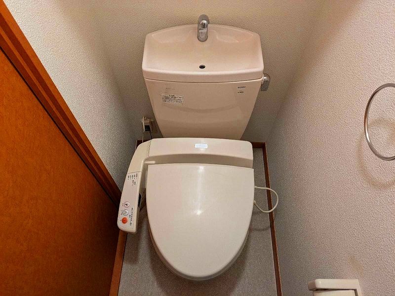 レオパレスクインスＢ トイレ