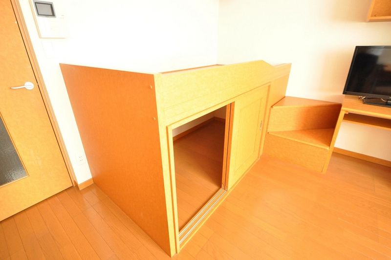 レオパレスチアーズ 居間