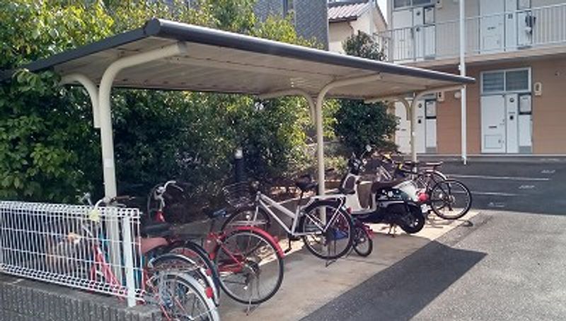 レオパレス中川 共用部分