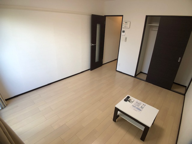 クレイノリバーサイド　赤野 居間