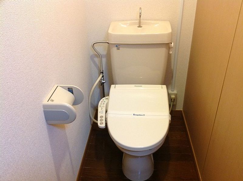 レオパレス向園 トイレ