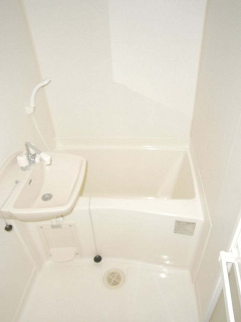 レオパレスティー　フジ 風呂