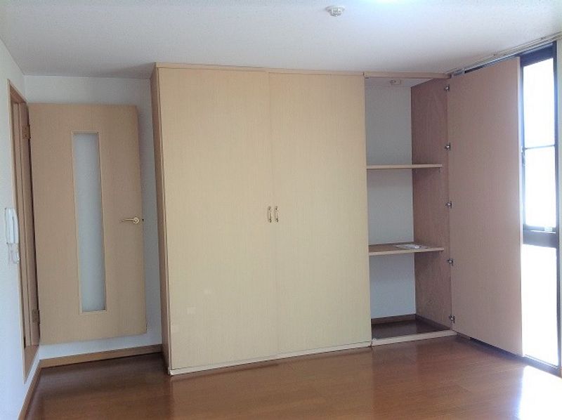レオパレス喜多荘 居間
