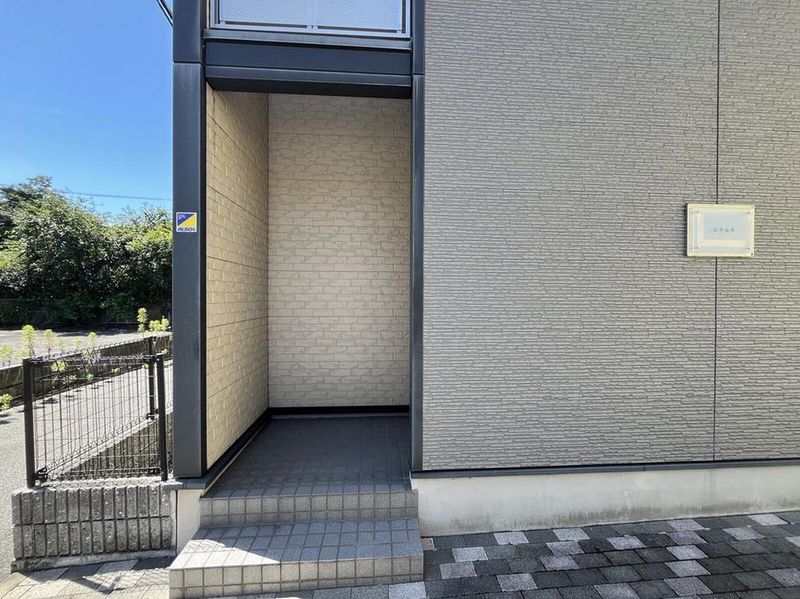 レオパレスエテルネ エントランス