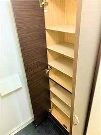 レオネクストクローバーハウス 玄関
