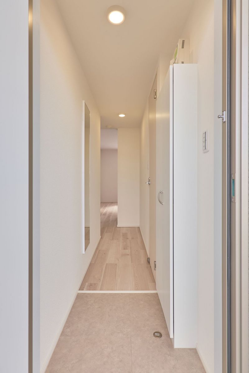 アルク三和 玄関