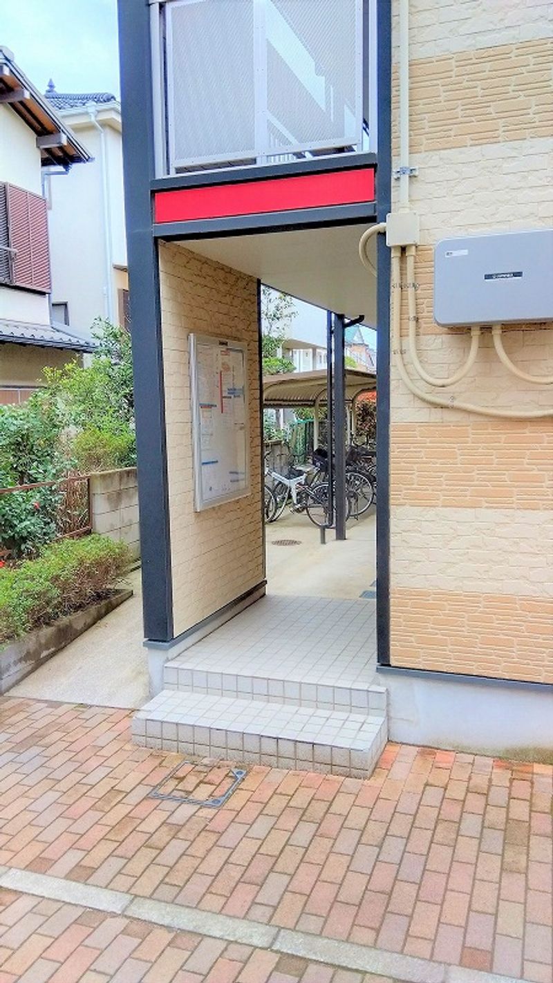 レオパレスエクセル元山　Ⅲ エントランス