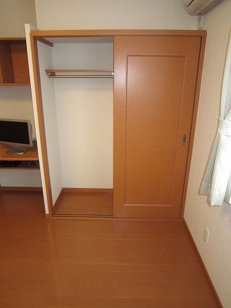 レオパレスアクセル 収納