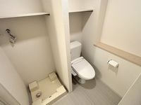 60670 Nhà vệ sinh