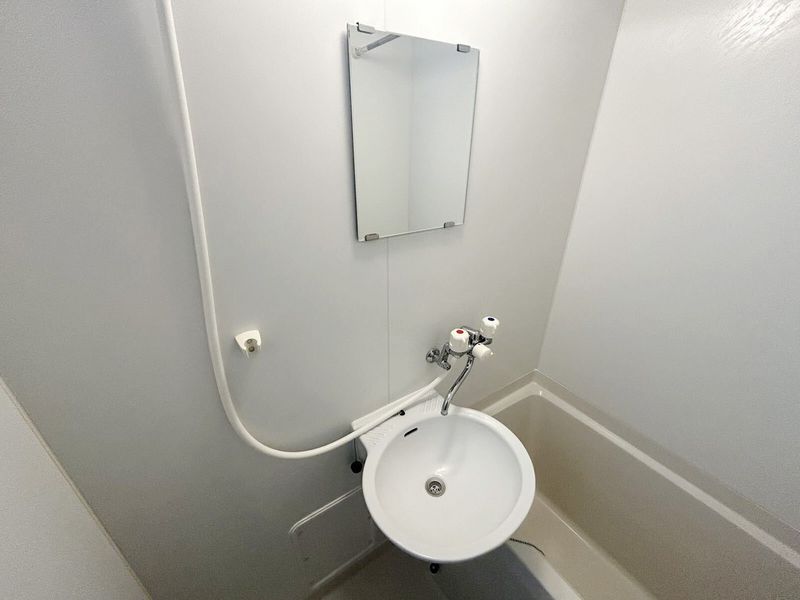 レオパレス響 洗面台