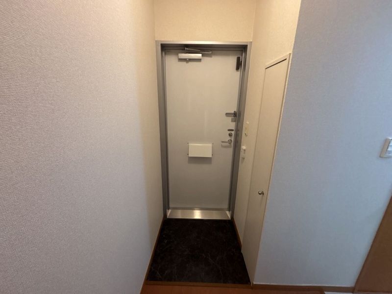 レオパレス加納院吉田 玄関