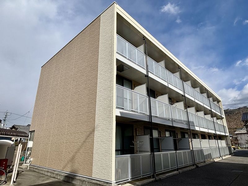 レオパレス隼Ⅲ 外観