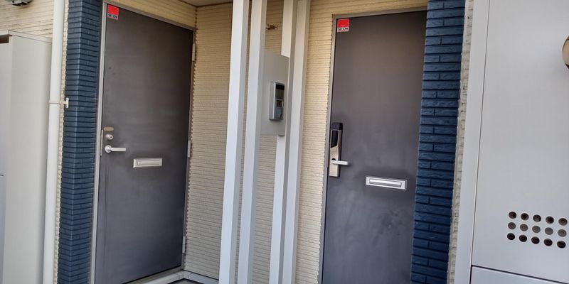 レオネクストジオイド 玄関