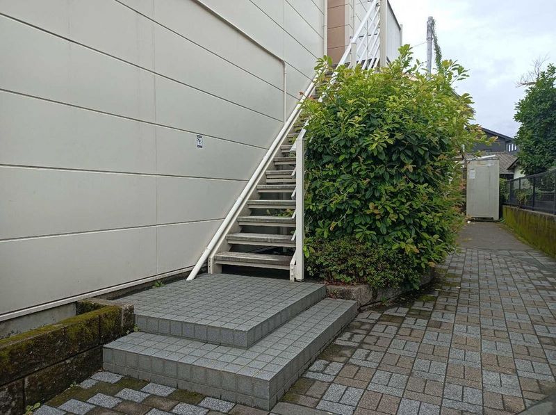 レオパレスしもあらた エントランス