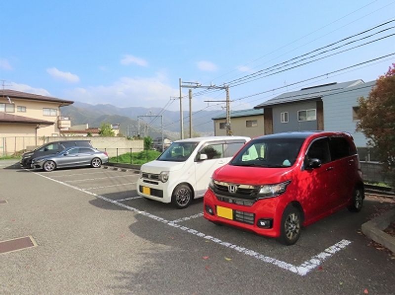 レオパレスクレールⅡ 駐車場