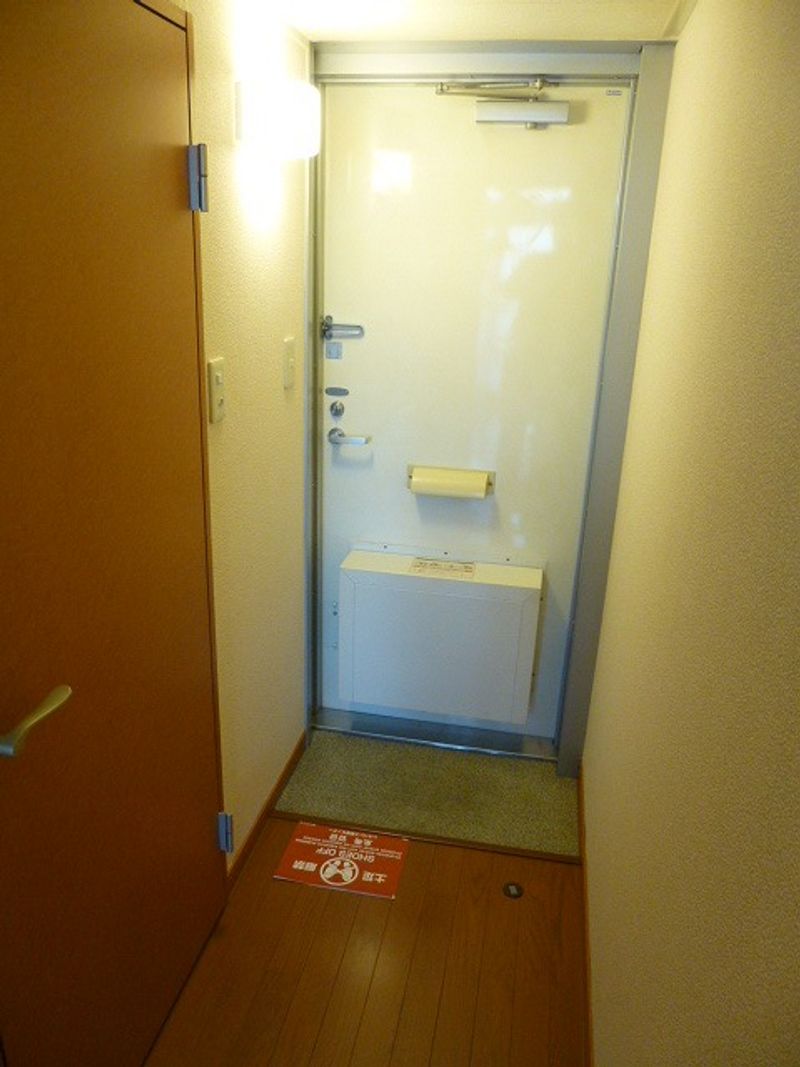 レオパレス広瀬ストリートルーム 玄関