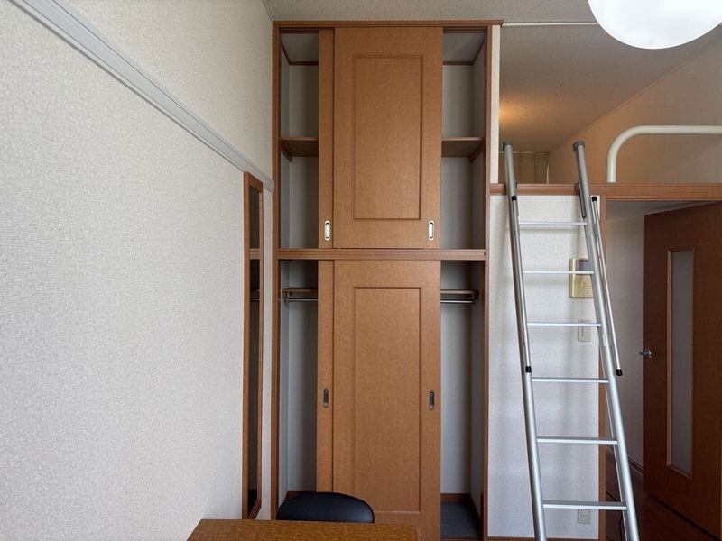 レオパレスエスト 収納