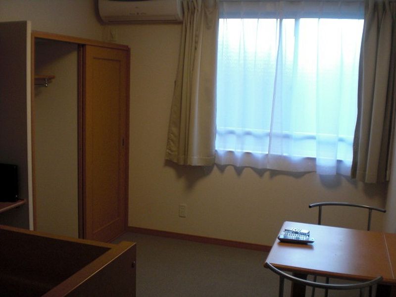 レオパレス馬場 居間