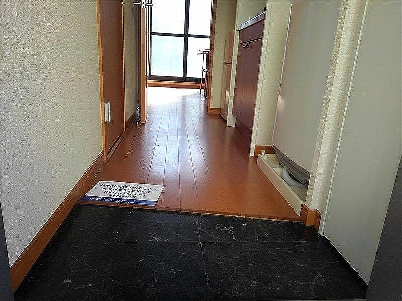 レオパレス英俊Ｅ 玄関