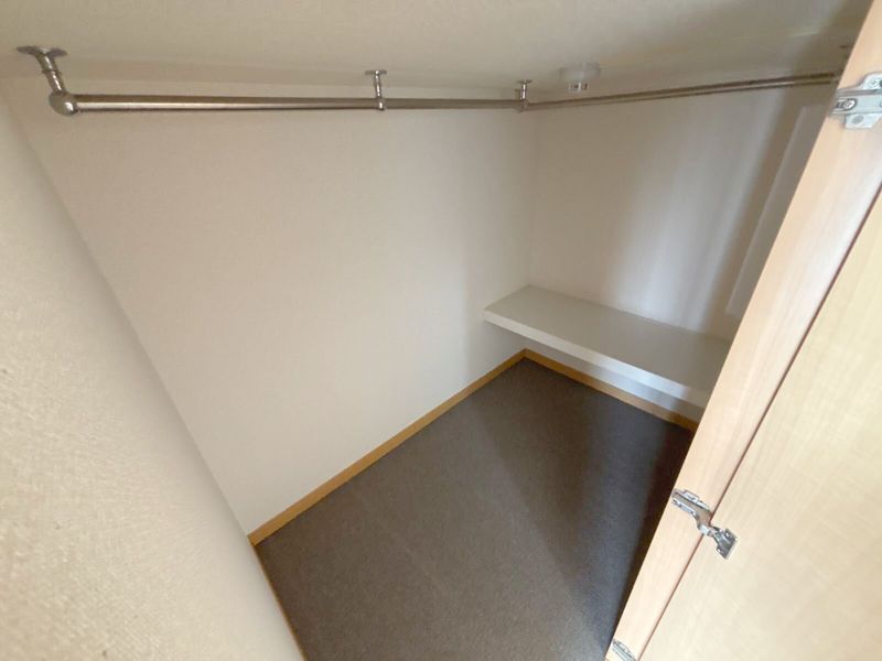 leopalace Eclair K Shimo Otsuki Storage