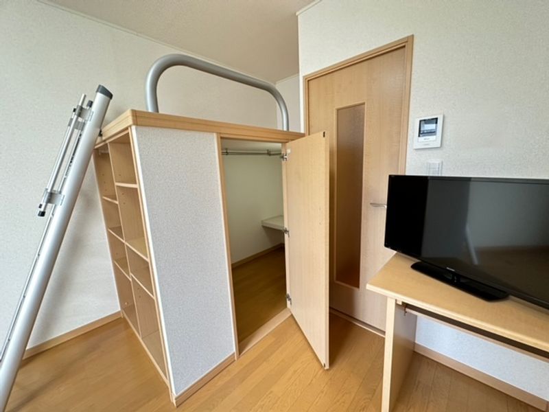 レオパレスルーナ 収納