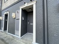 LEONEXT Denen Entrance