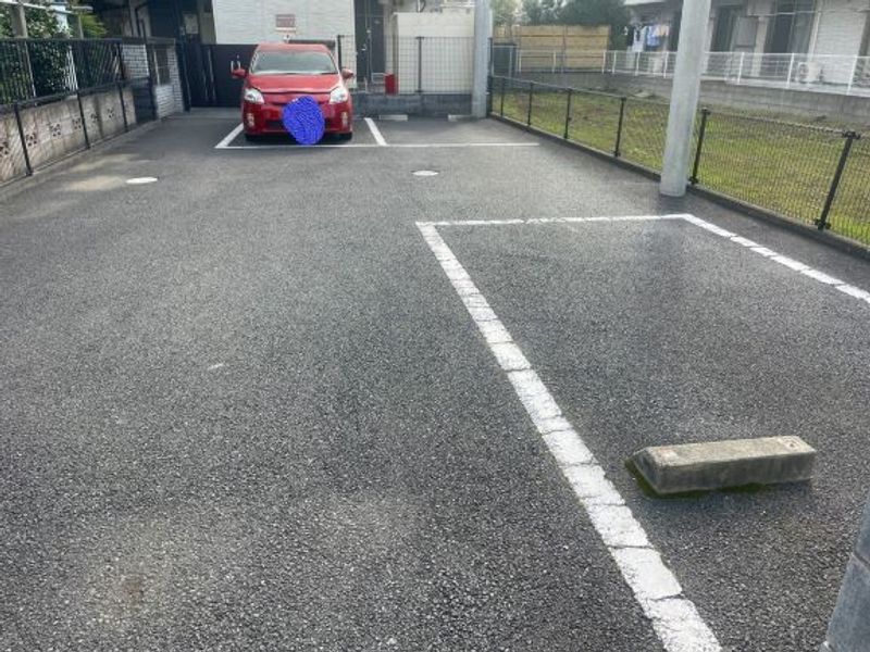 レオパレスサステナビリティ 駐車場
