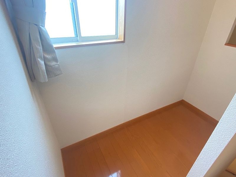レオパレスサンビッフェ 収納