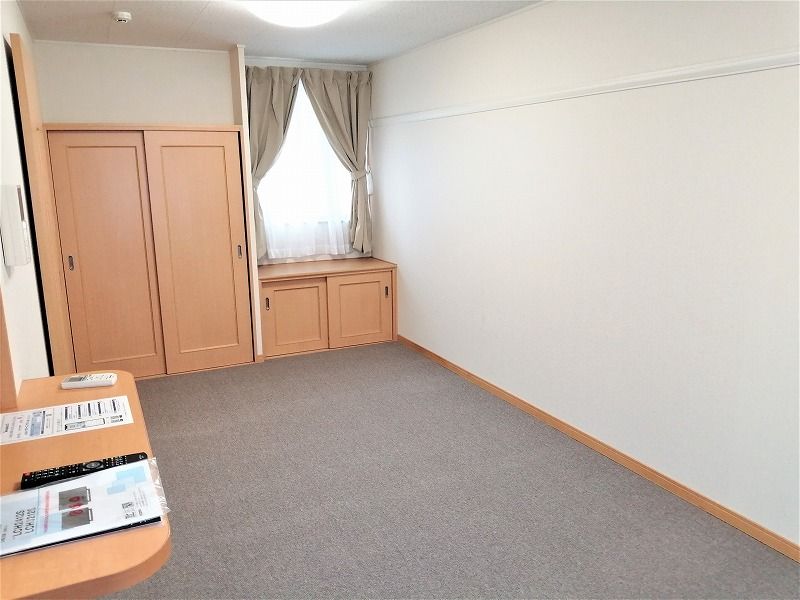 レオパレス清知 居間