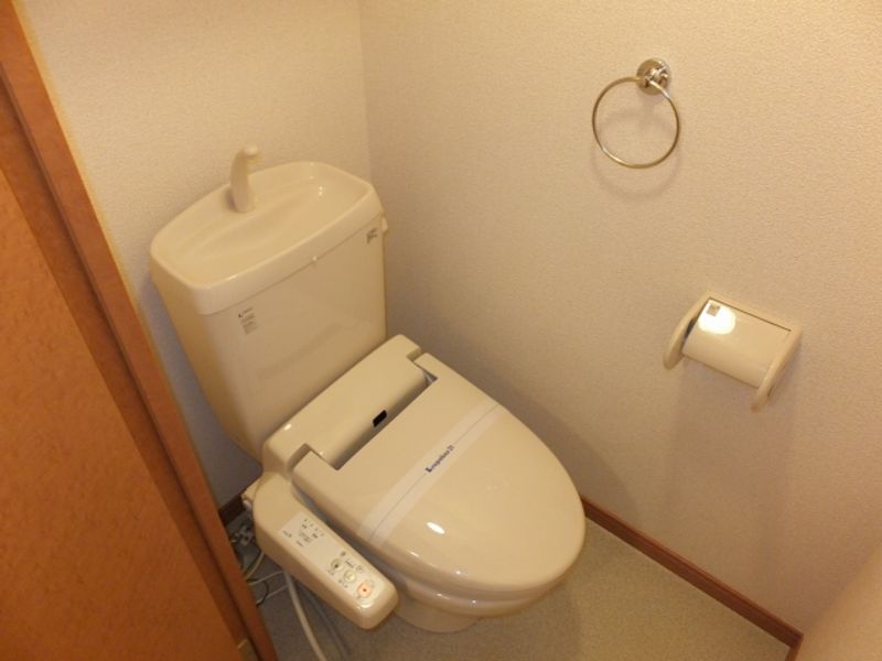 レオパレス東館 トイレ