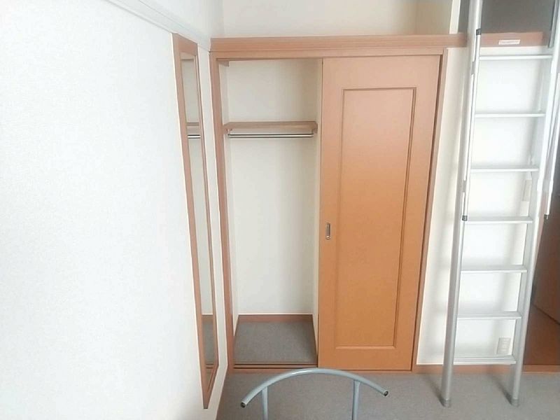 レオパレス翁樹 収納