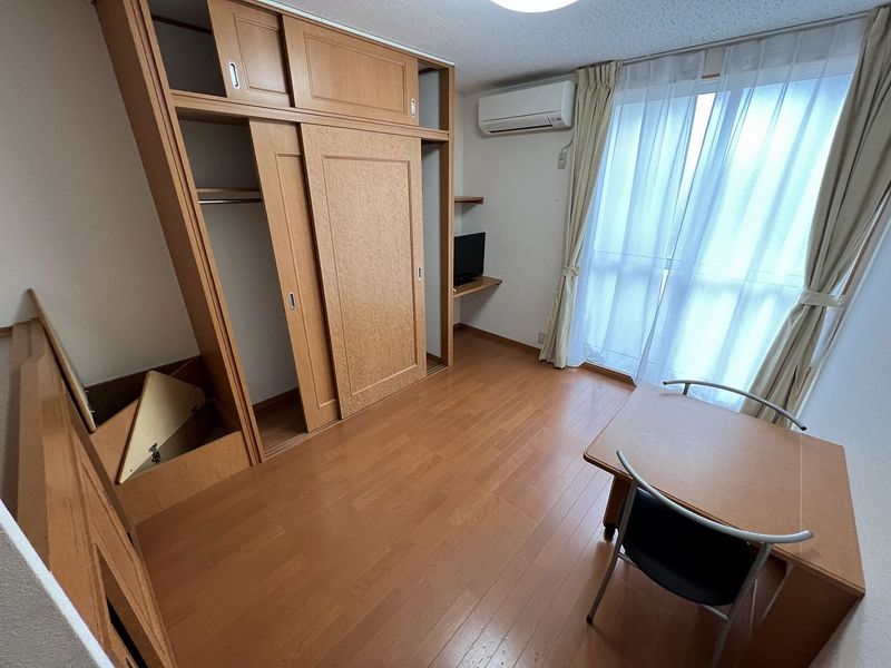 レオパレスグランドール 居間