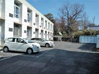 leopalace Charme 停车场