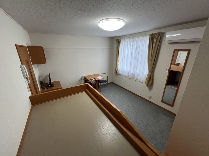 レオパレスＪＵＮ東野 居間