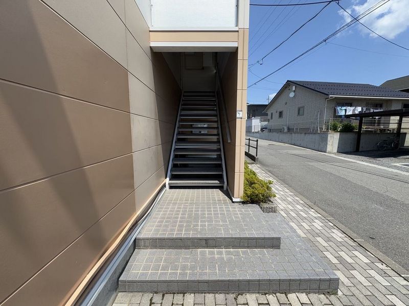 レオパレス若宮北 エントランス