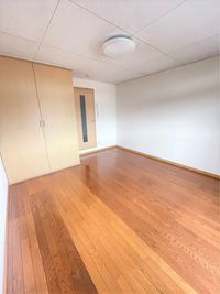 レオパレスハーモニー 居間