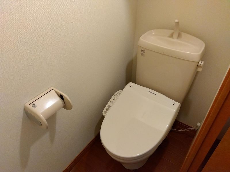 レオパレス城南 トイレ