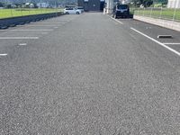 レオパレスブランアーブル 駐車場