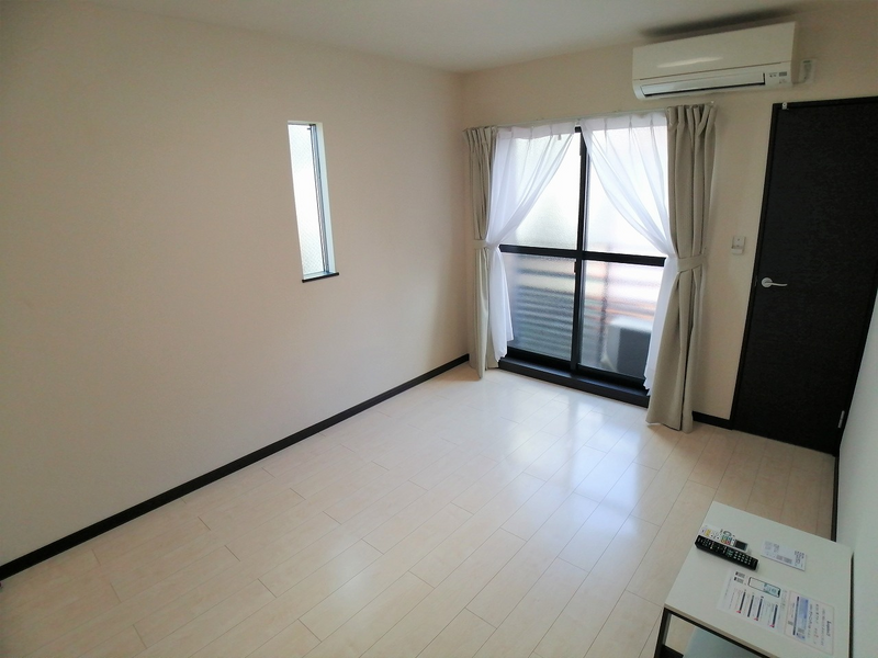 LEONEXT Lovin III Phòng khách