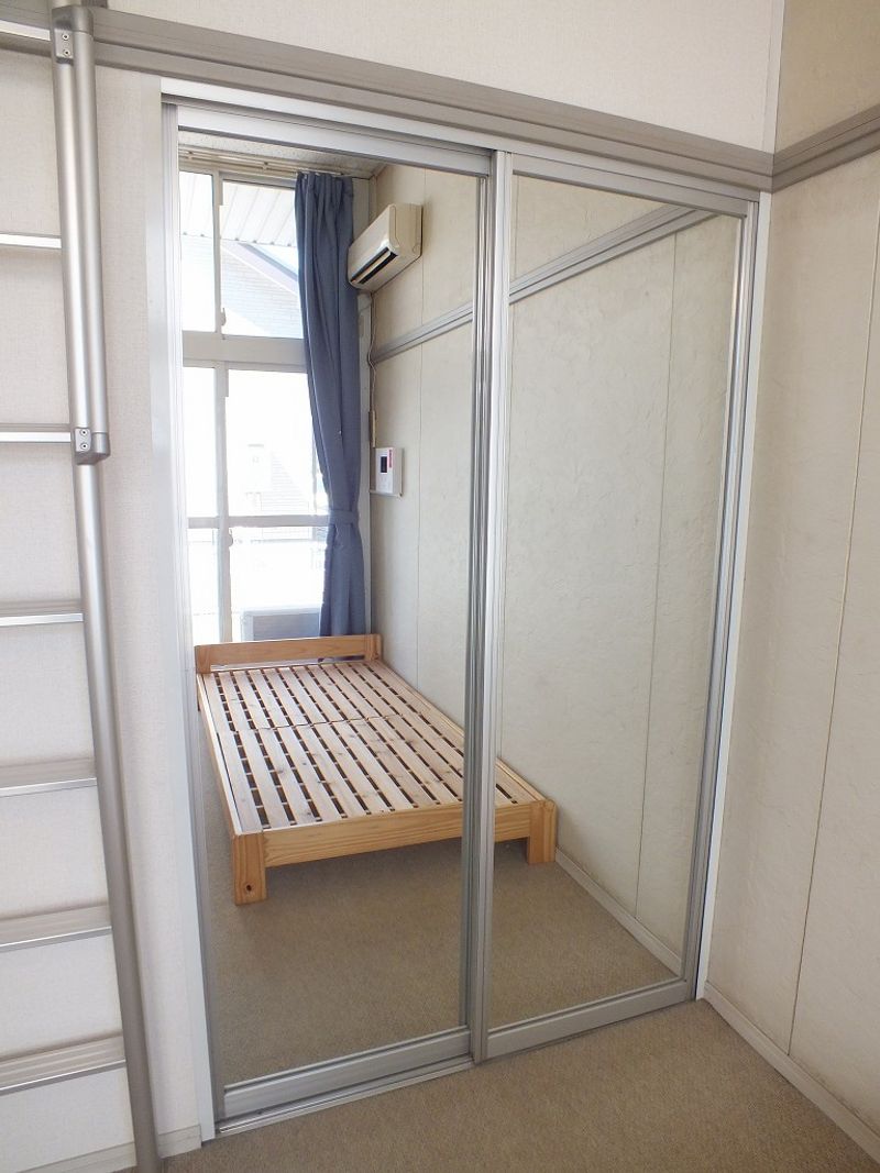 レオパレスヴェルドミールイマイ 収納